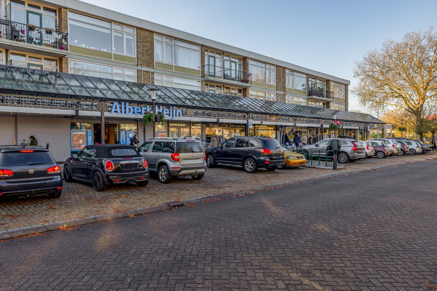 Photo 25 of Willemstraat 180