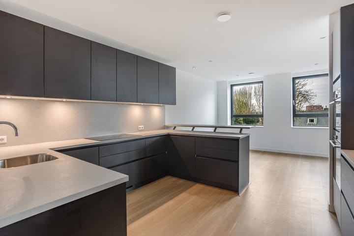 Foto 6 van Bovenkerkerweg 83-02