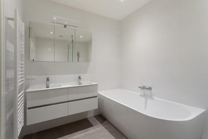 Foto 10 van Bovenkerkerweg 83-02