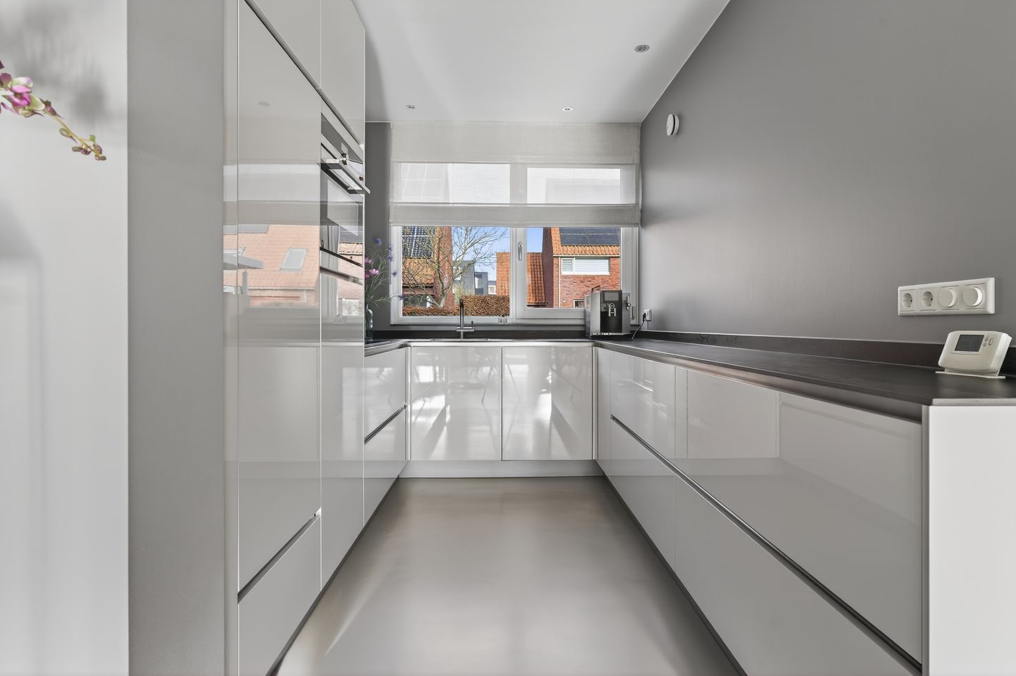 Photo 4 of Bloemenhoeve 8