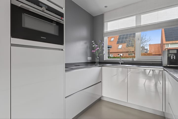 Photo 18 of Bloemenhoeve 8