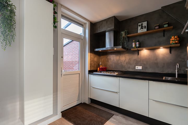 Foto 10 van Prof. Zeemanweg 66