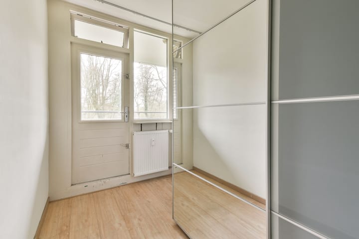 Foto 16 van Jan Luykenlaan 11