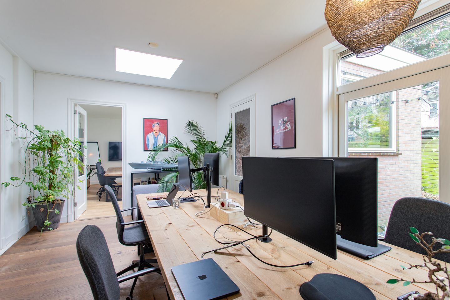 Bekijk foto 1 van Stuyvesantstraat 13-H