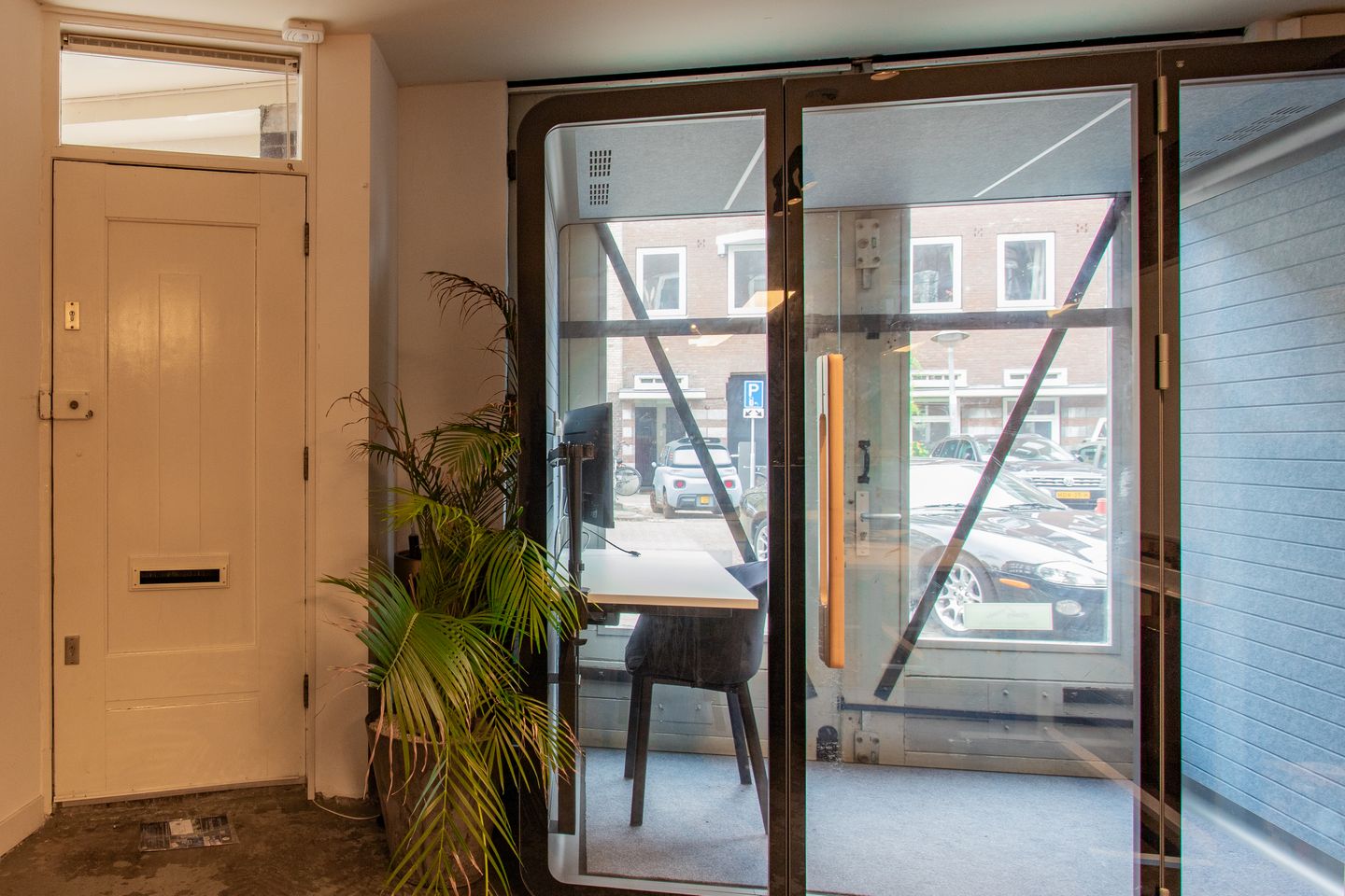 Bekijk foto 2 van Stuyvesantstraat 13-H