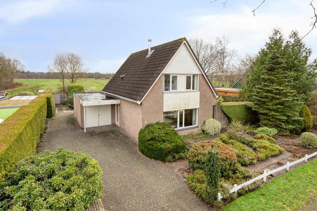 Foto 1 van P.W. Janssenlaan 8