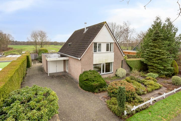 Photo 1 of P.W. Janssenlaan 8