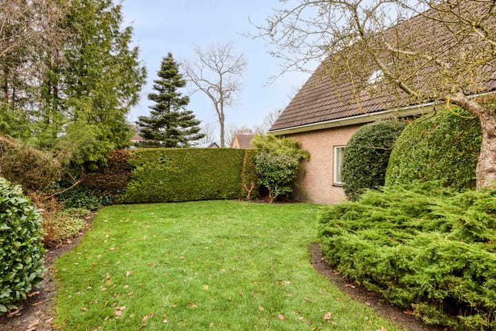 Photo 27 of P.W. Janssenlaan 8