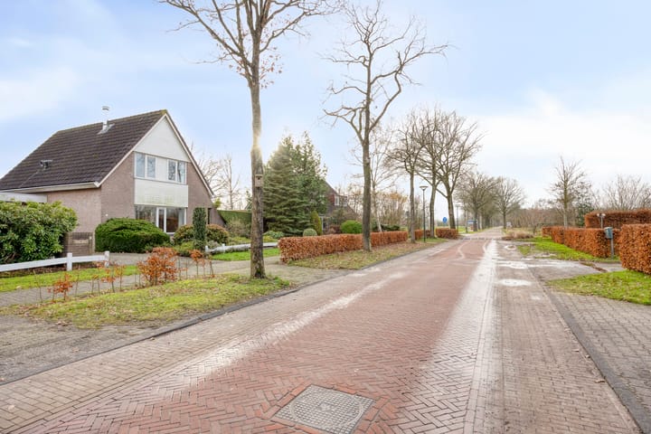 Photo 32 of P.W. Janssenlaan 8