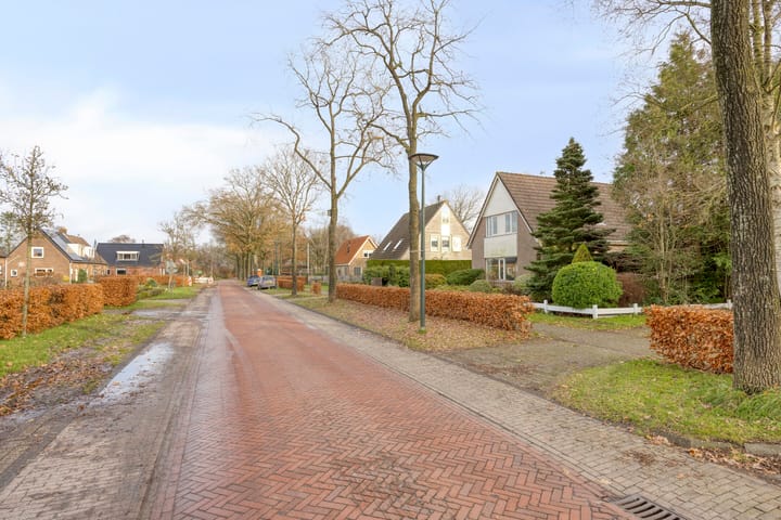 Photo 33 of P.W. Janssenlaan 8