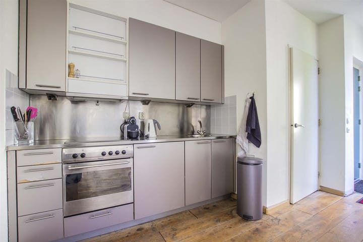 Photo 15 of Eerste Boerhaavestraat 8-E