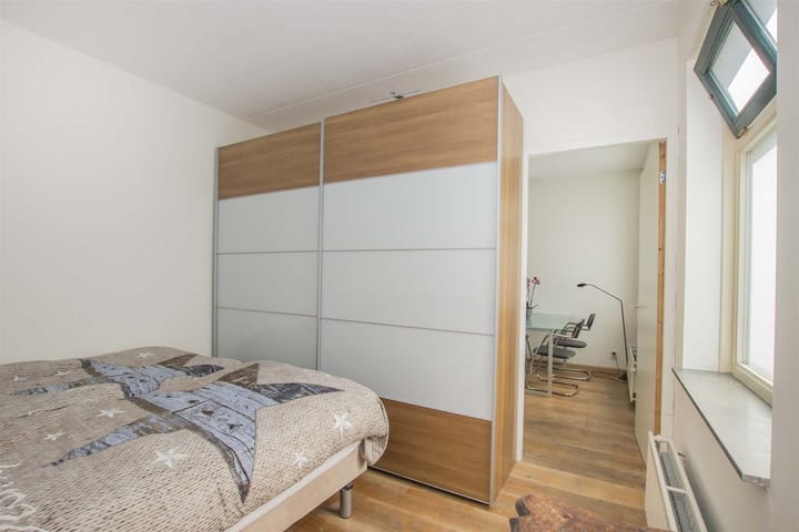 Photo 16 of Eerste Boerhaavestraat 8-E