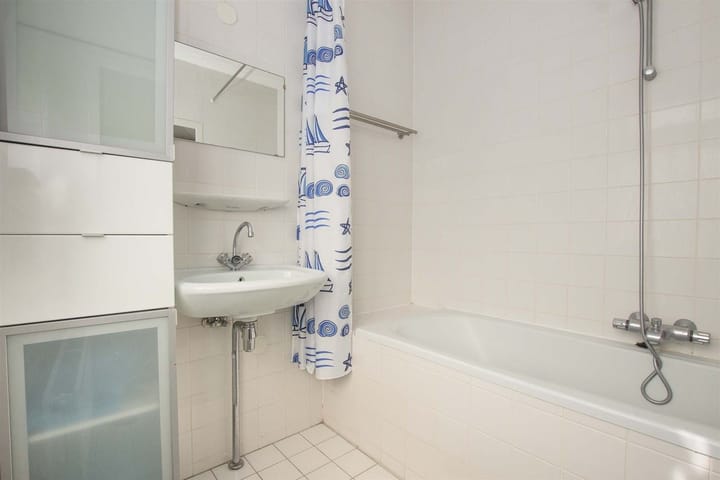 Photo 19 of Eerste Boerhaavestraat 8-E