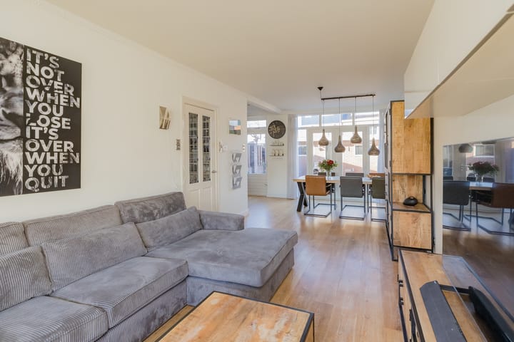 Foto 16 van Meerweidenlaan 3