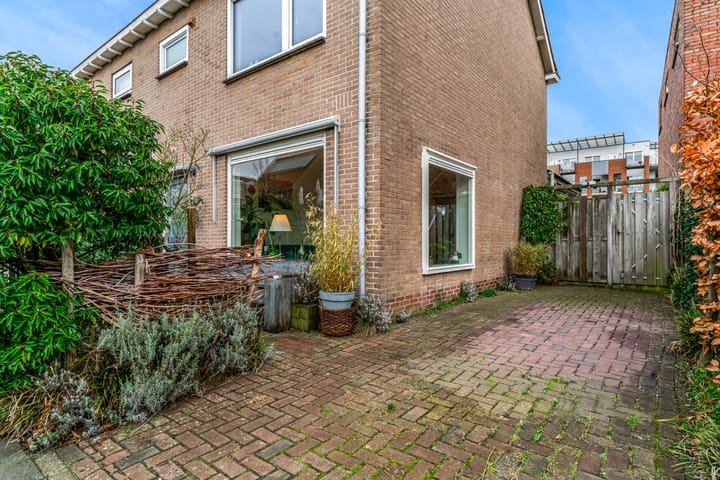 Foto 8 van Henri Schuytstraat 21