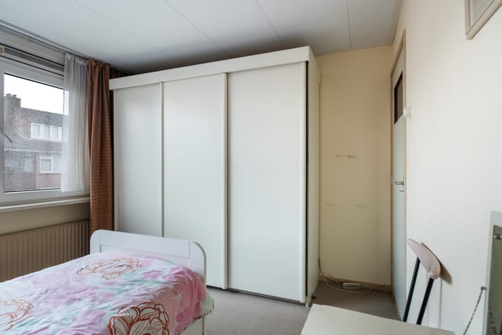 Foto 21 van Jan Voermanstraat 4