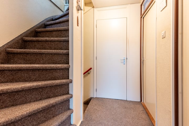 Photo 24 of Tuinfluiterstraat 8