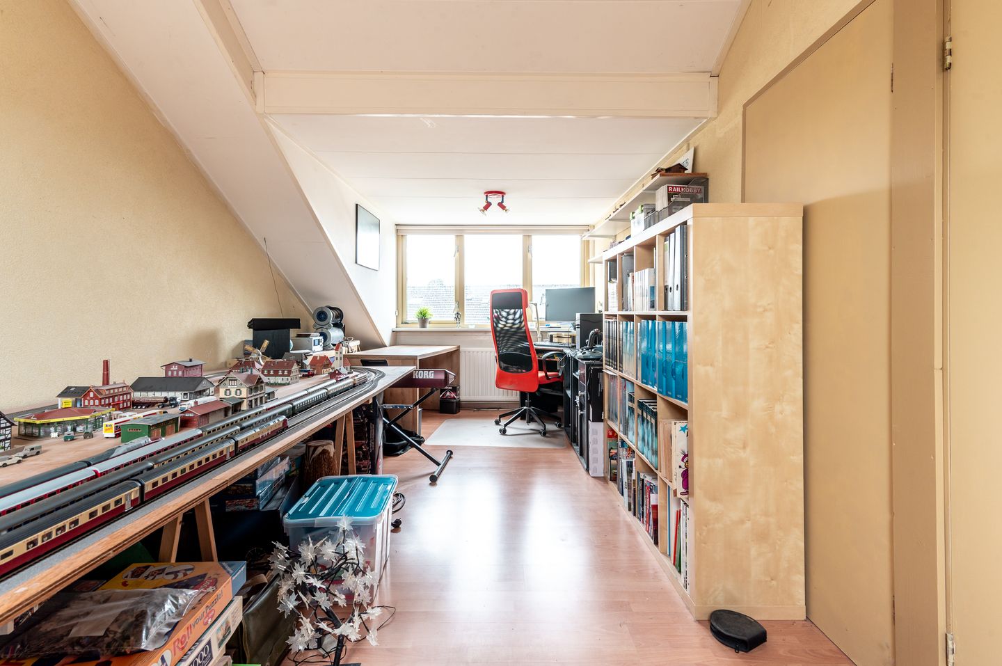 Foto 25 van Tuinfluiterstraat 8