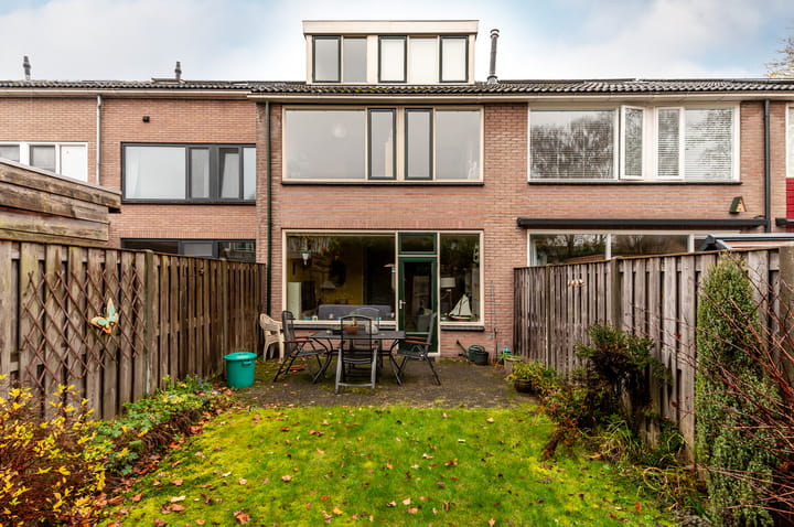 Photo 30 of Tuinfluiterstraat 8