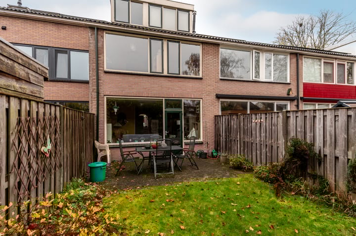 Photo 31 of Tuinfluiterstraat 8