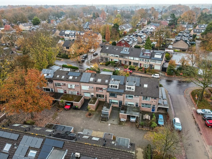 Photo 37 of Tuinfluiterstraat 8