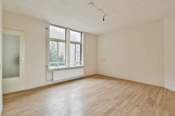 Foto 8 van Van Reigersbergenstraat 53-1