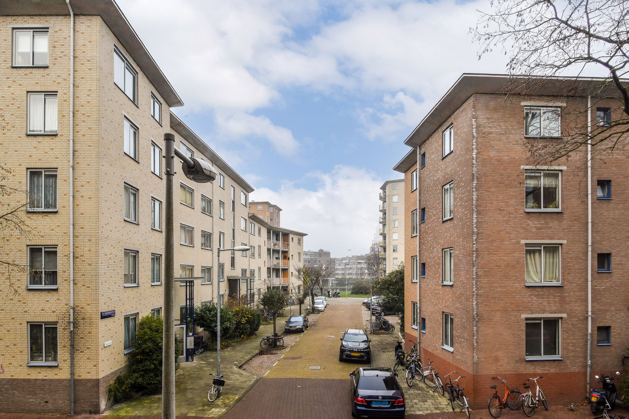 Foto 15 van Van Reigersbergenstraat 53-1