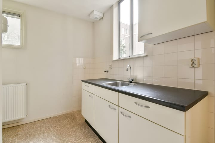 Foto 16 van Van Reigersbergenstraat 53-1