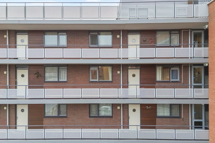 Photo 6 of Grotestraat 128-13