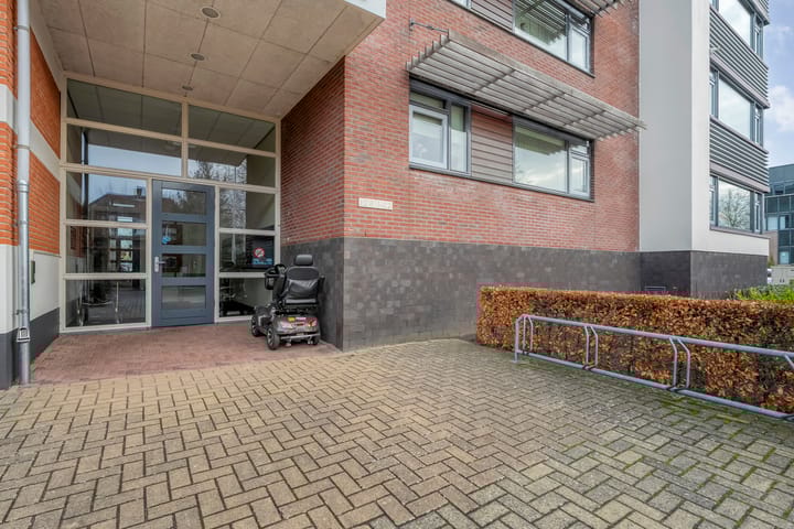 Photo 7 of Grotestraat 128-13