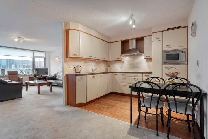 Photo 17 of Grotestraat 128-13