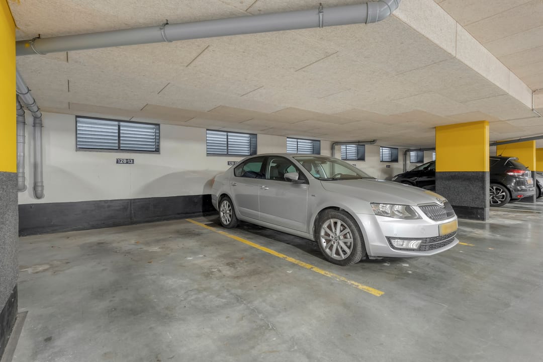 Foto 37 van Grotestraat 128-13