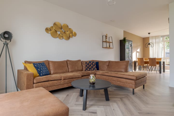 Foto 3 van Puntkroos 44