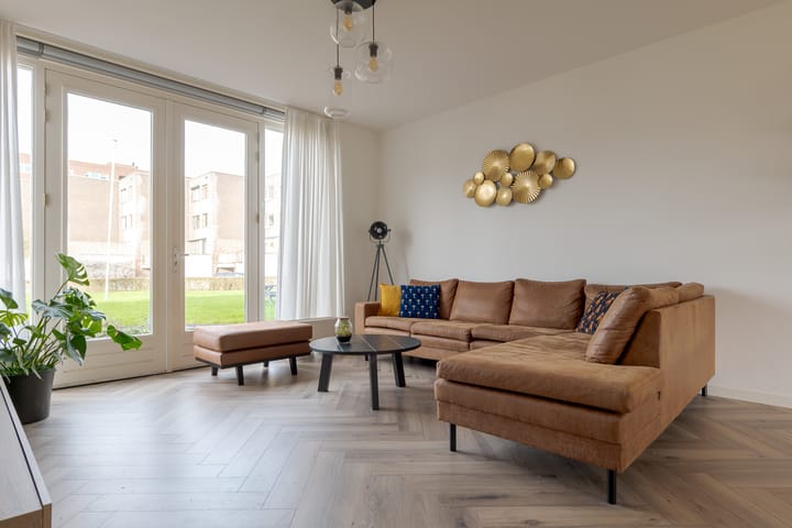 Foto 10 van Puntkroos 44