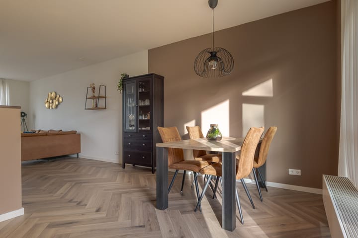 Foto 16 van Puntkroos 44