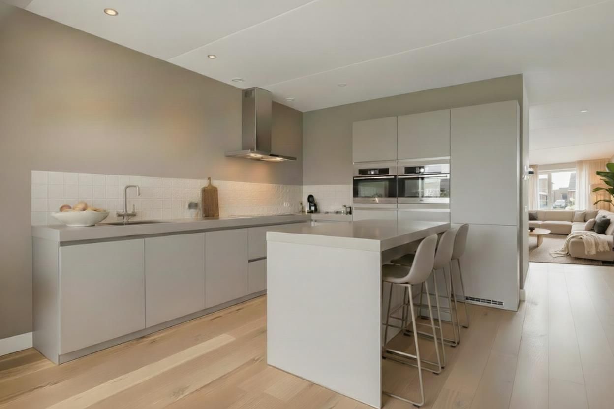 Photo 21 of F.C. Dondersstraat 7