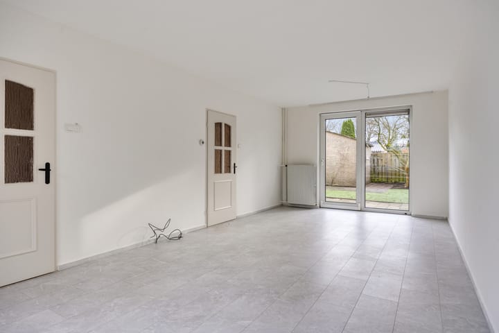 Foto 11 van Van Limburg Stirumstraat 32