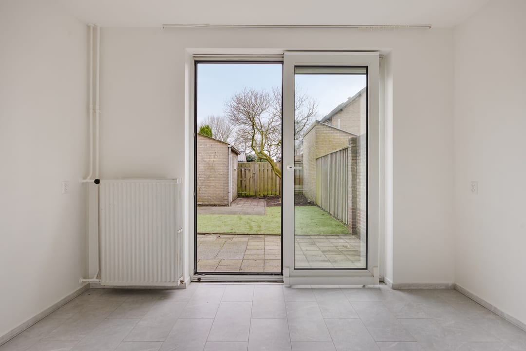 Foto 13 van Van Limburg Stirumstraat 32