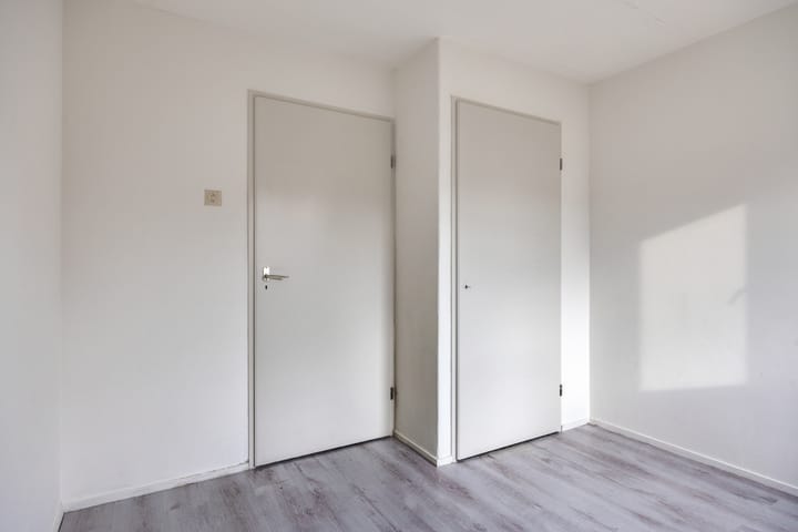 Foto 30 van Van Limburg Stirumstraat 32