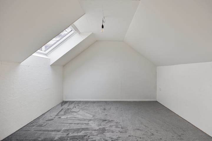 Foto 33 van Van Limburg Stirumstraat 32