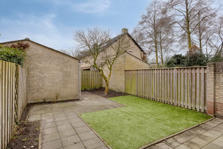 Foto 37 van Van Limburg Stirumstraat 32