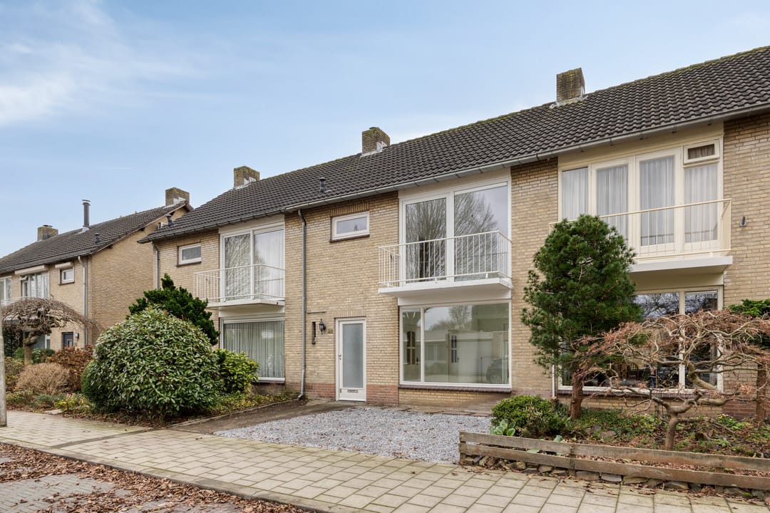 Foto 41 van Van Limburg Stirumstraat 32