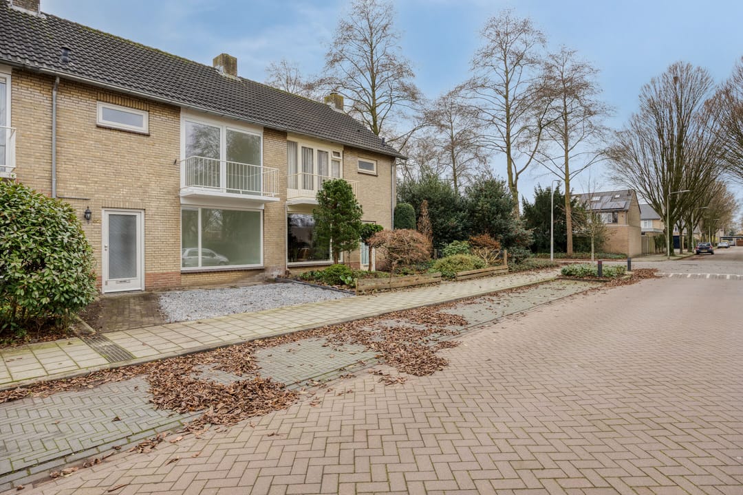 Foto 43 van Van Limburg Stirumstraat 32