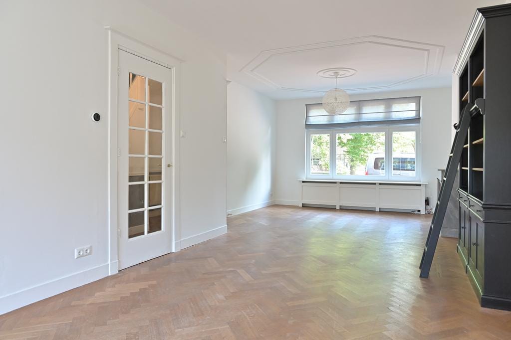 Photo 7 of Burnierstraat 22
