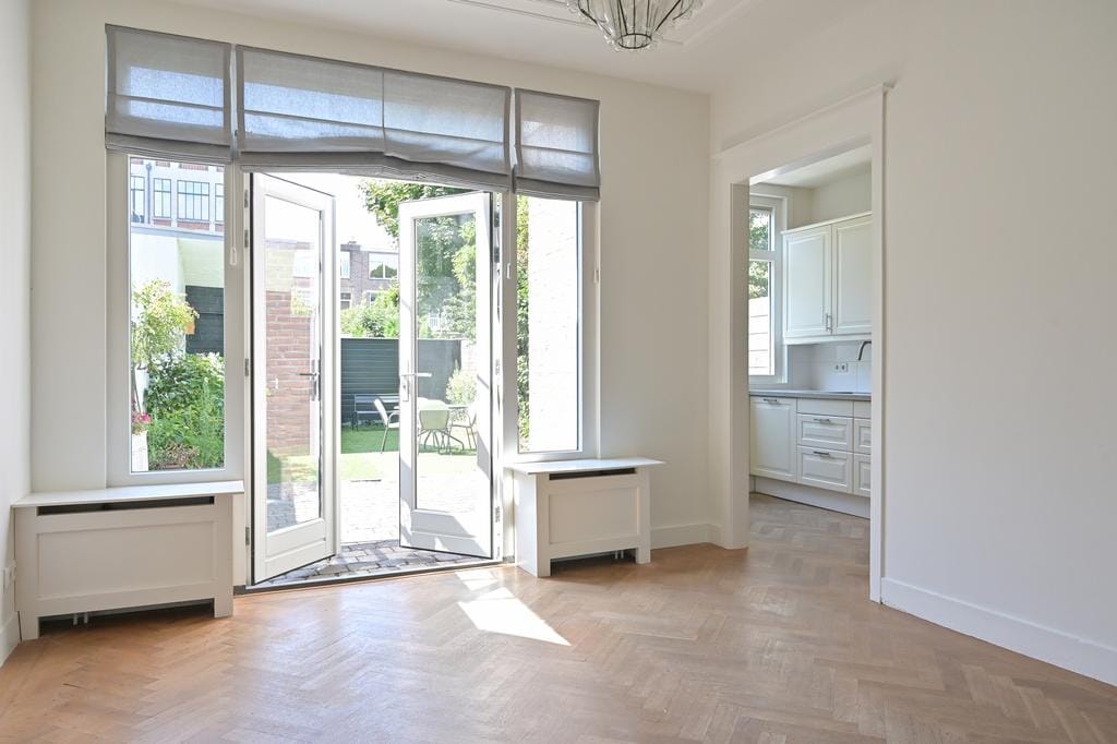 Photo 11 of Burnierstraat 22