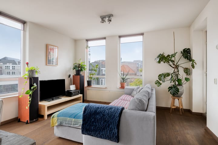 Photo 10 of Prins Hendrikstraat 79