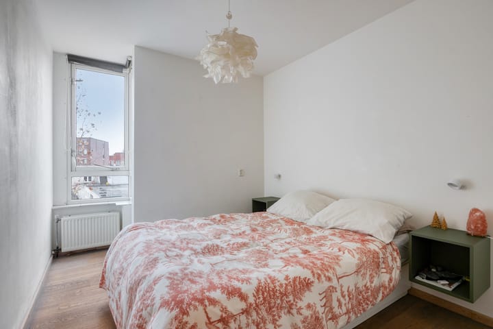 Photo 21 of Prins Hendrikstraat 79