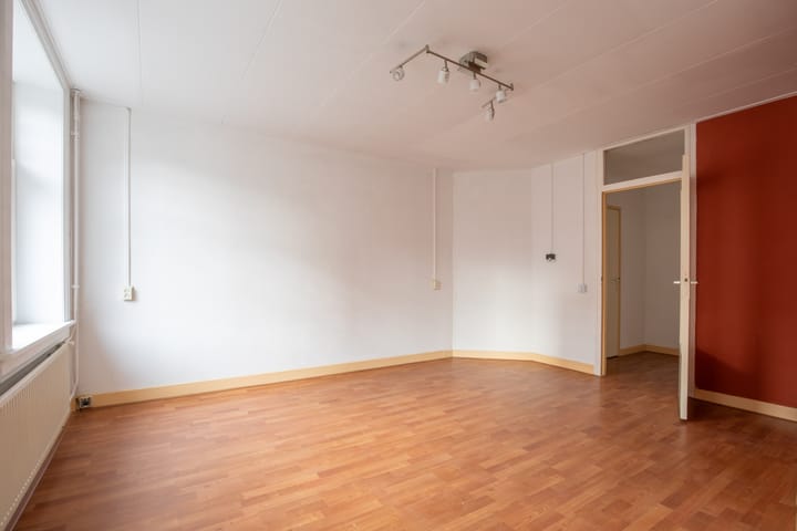 Photo 9 of Balboastraat 38-2