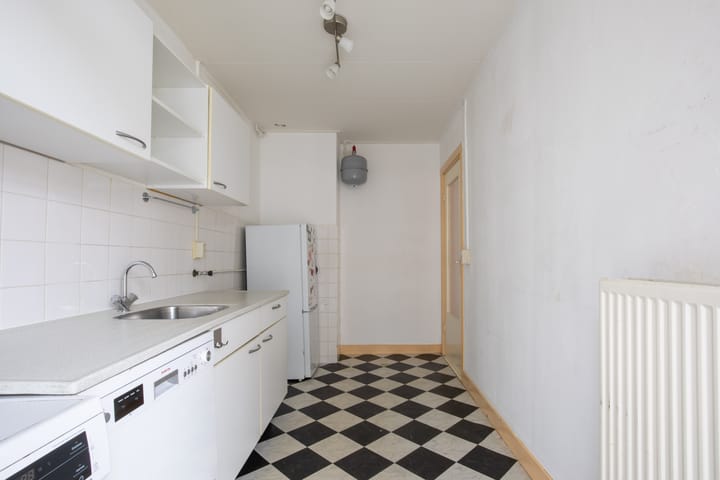 Photo 14 of Balboastraat 38-2