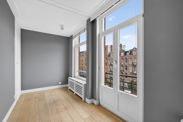 Photo 10 of Frederik Hendrikstraat 130-3